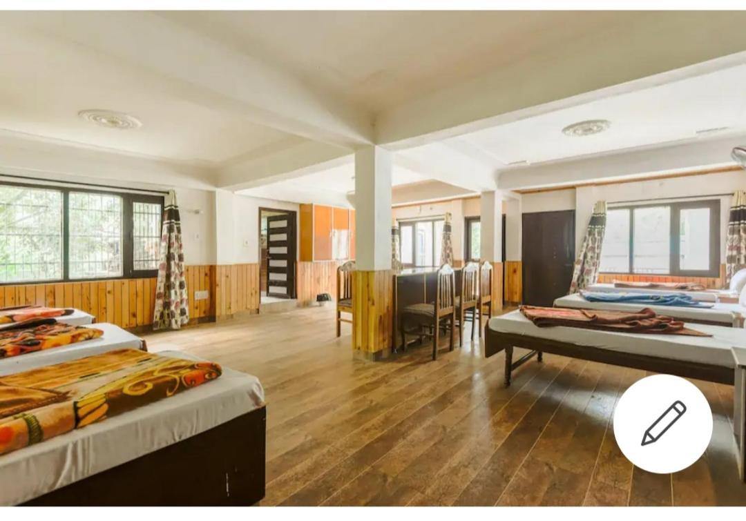 Tirthan Crest Homestay Banjar ภายนอก รูปภาพ