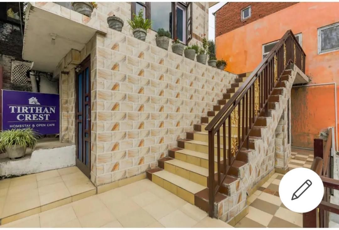 Tirthan Crest Homestay Banjar ภายนอก รูปภาพ