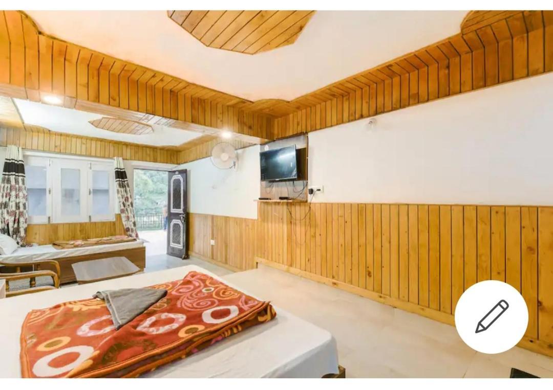 Tirthan Crest Homestay Banjar ภายนอก รูปภาพ