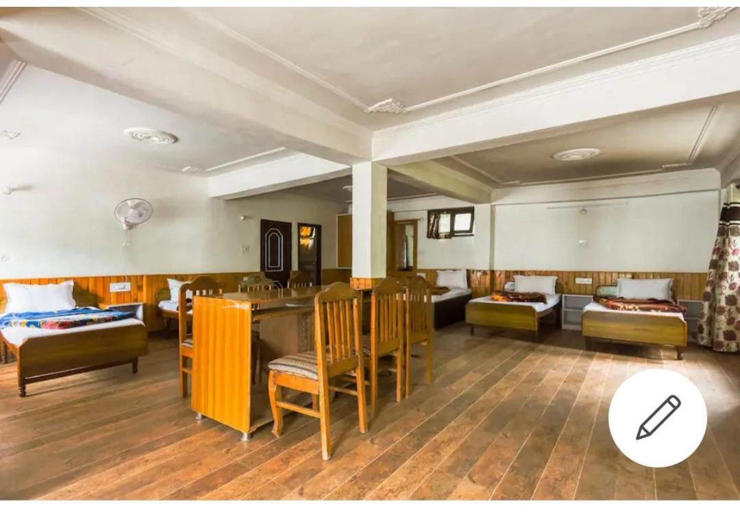 Tirthan Crest Homestay Banjar ภายนอก รูปภาพ